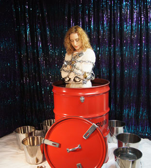 Dayle Krall performs the Double Drum escape!